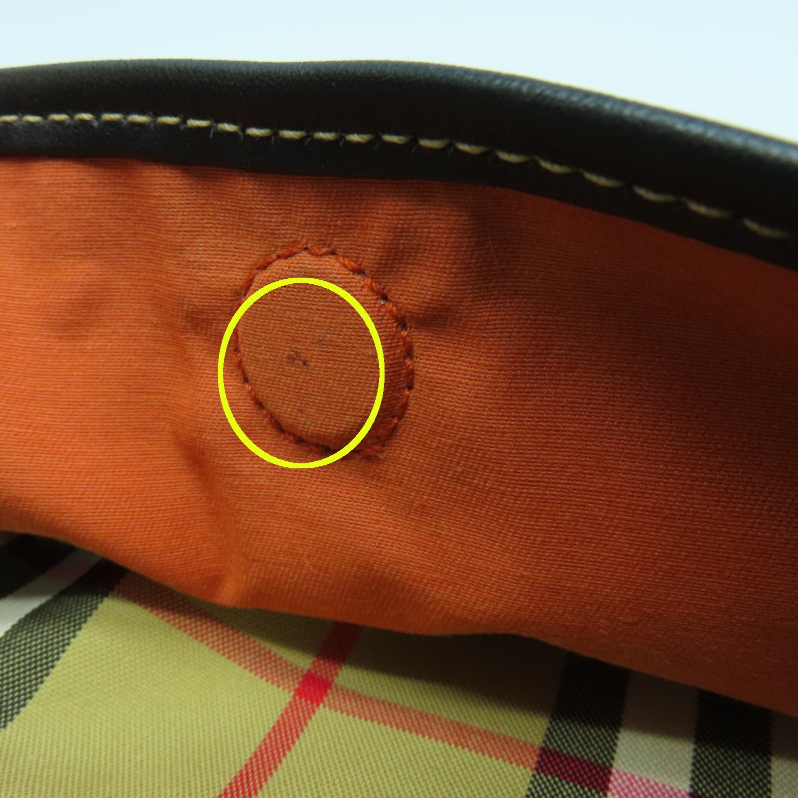 BURBERRY 帆布Shoulder Bag银扣肩背袋米色