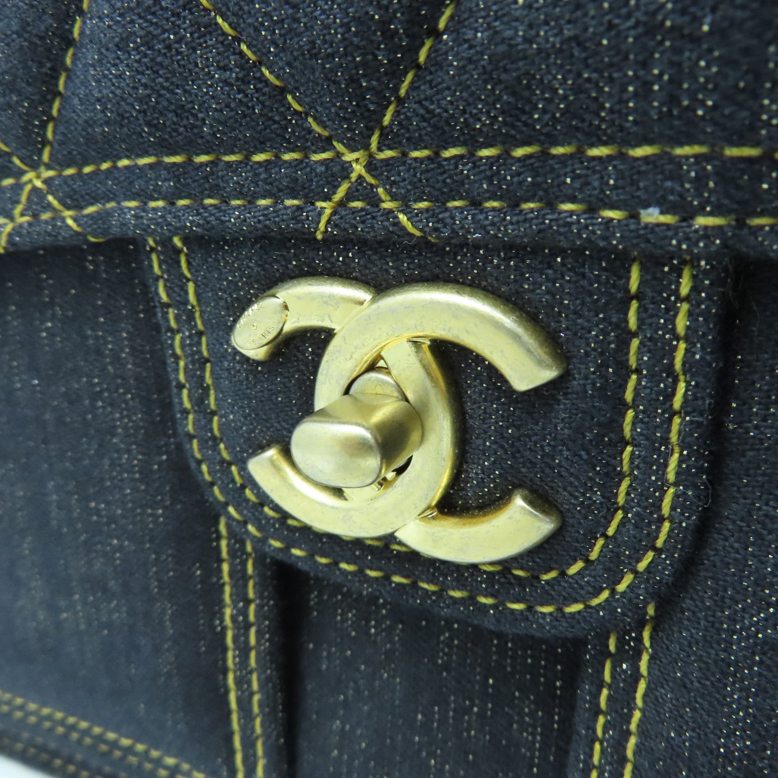 CHANEL Rhombus Denim Chain Shoulder Gold Buckle Shoulder Bag Black Blue/Yellow