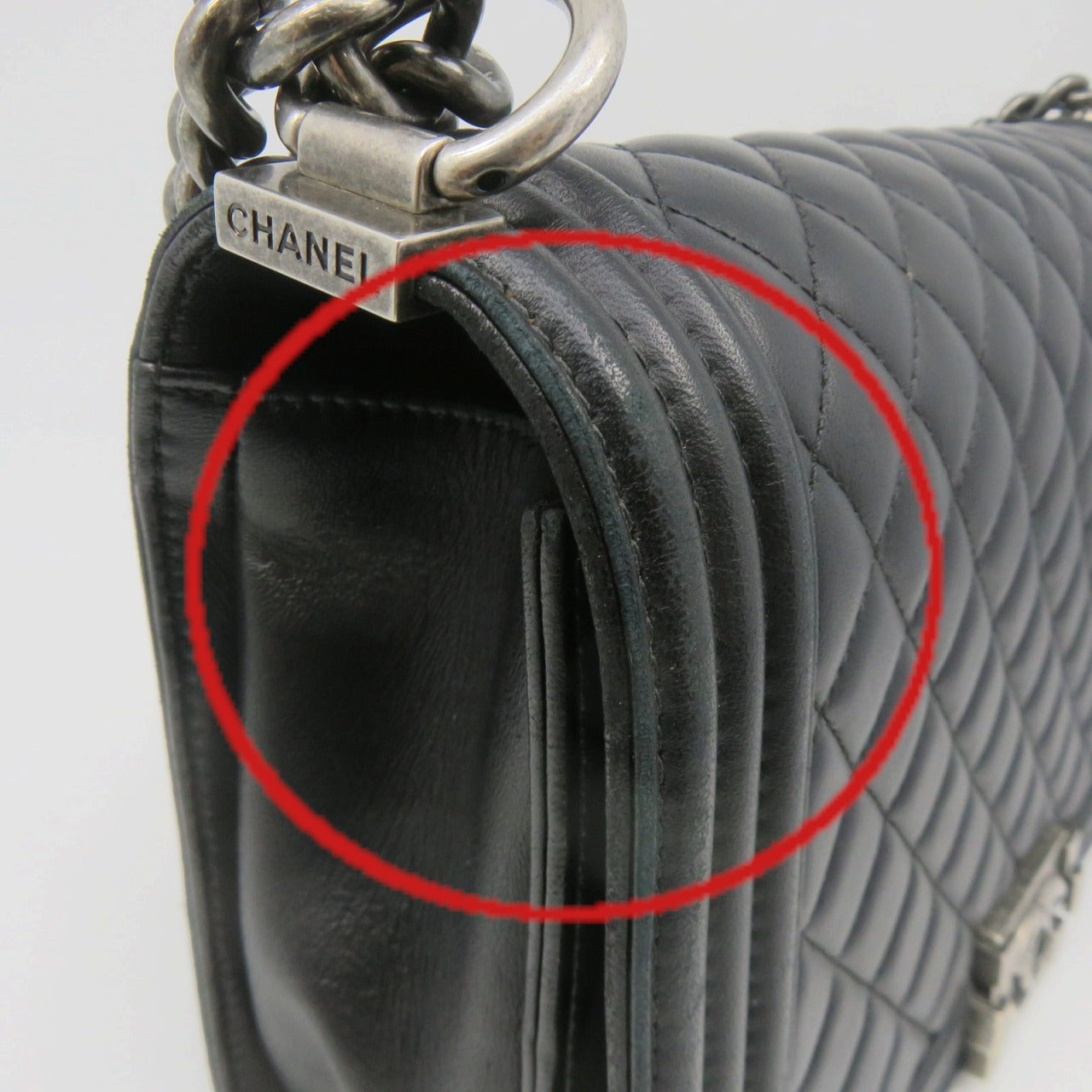 CHANEL 菱格羊皮皮革Boy Chanel 28cm Shoulder Bag銀扣鏈帶肩背袋黑色