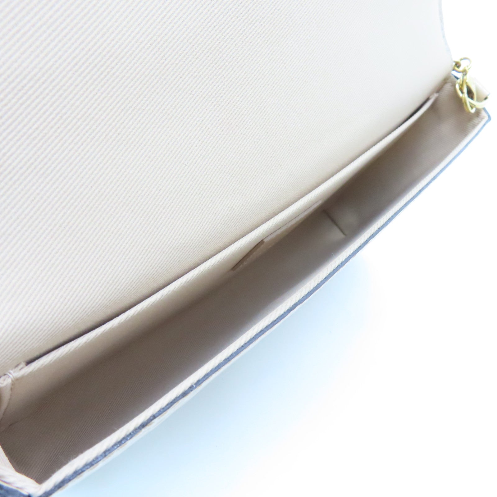 LOUIS VUITTON Monogram Vernis Pochette Felicie Gold Buckle Chain Shoulder Bag Beige