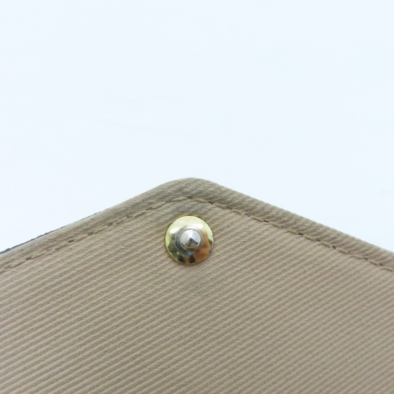LOUIS VUITTON Monogram Vernis Pochette Felicie Gold Buckle Chain Shoulder Bag Beige