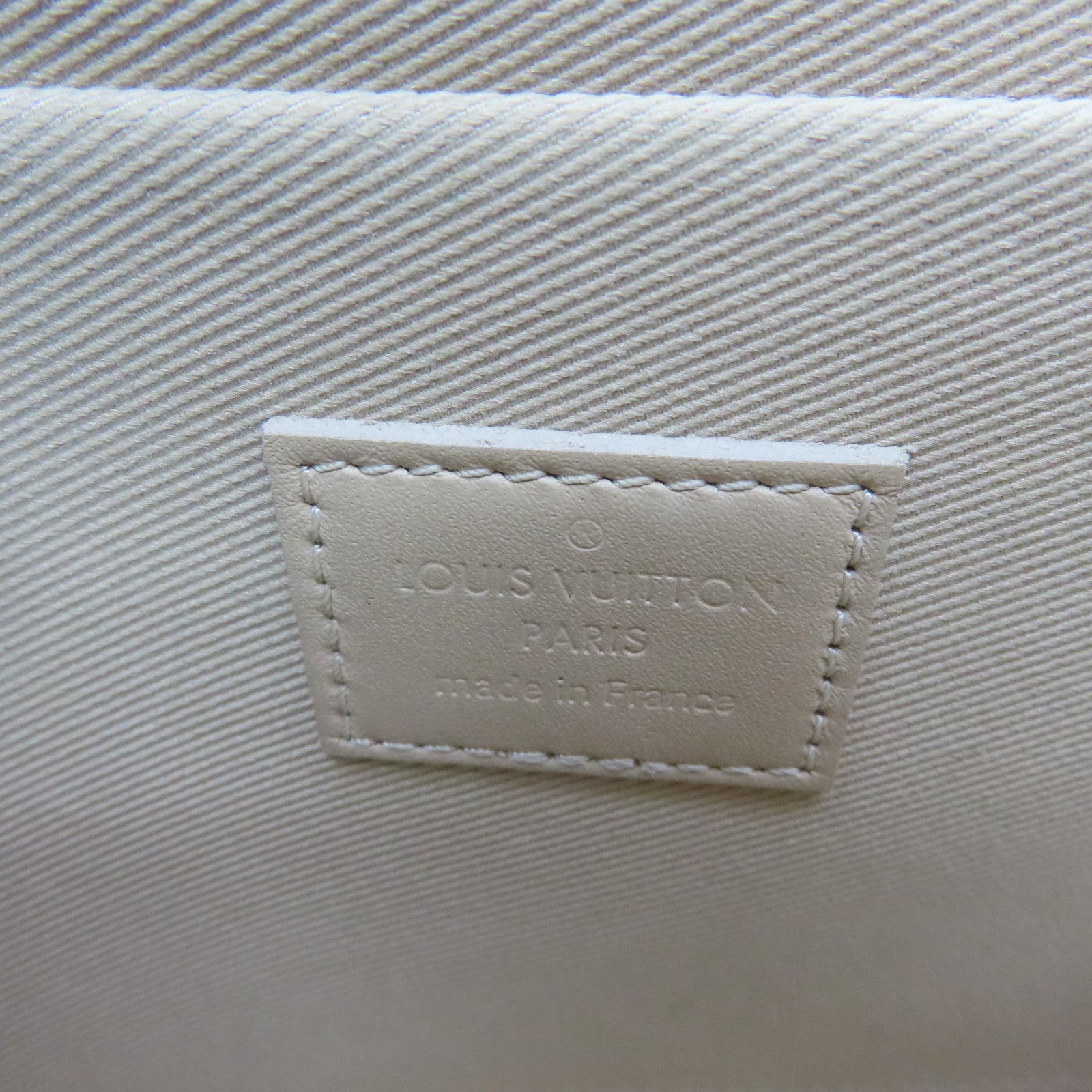 LOUIS VUITTON Monogram Vernis Pochette Felicie Gold Buckle Chain Shoulder Bag Beige