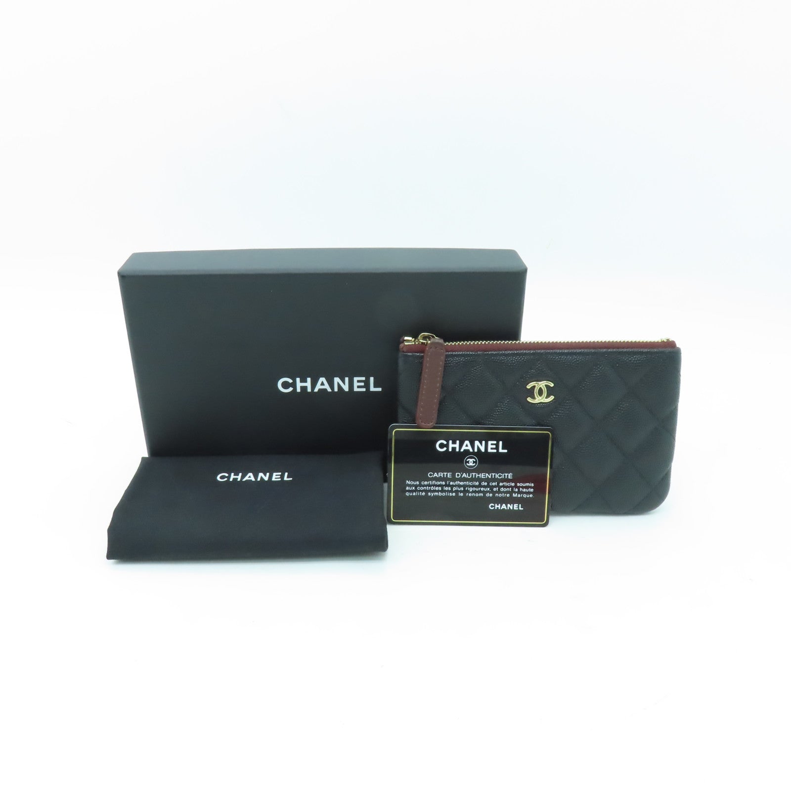 CHANEL 菱格Caviar皮革Clutch Bag金扣手拿包黑色
