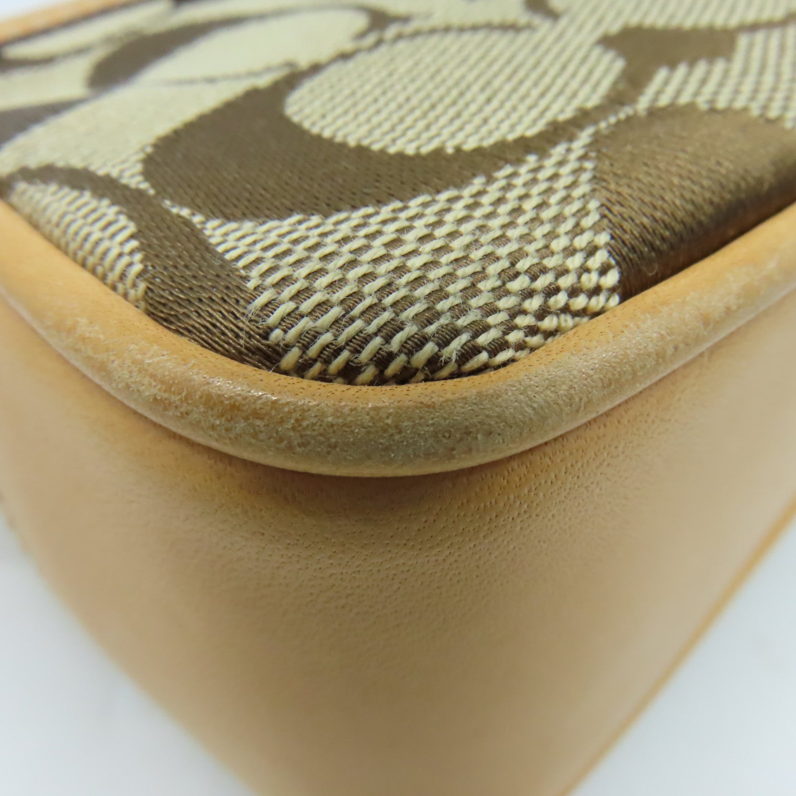 COACH 帆布Shoulder Bag銀扣肩背袋啡色