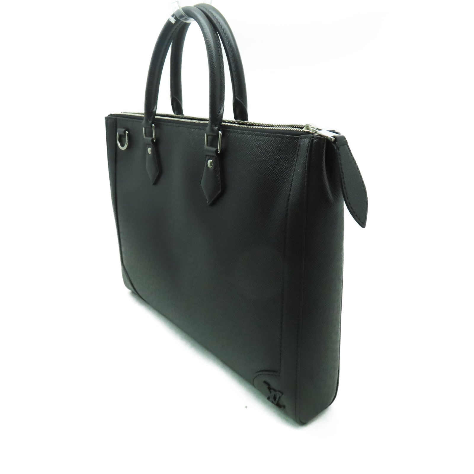 LOUIS VUITTON Taiga Slim Briefcase銀扣公事包黑色