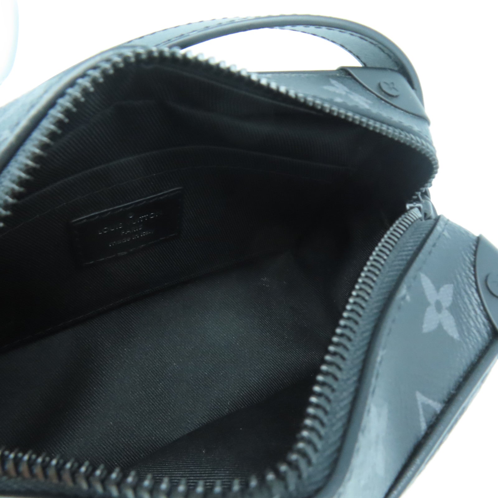 LOUIS VUITTON Monogram Eclipse Mini Soft Trunk黑扣肩背袋黑色