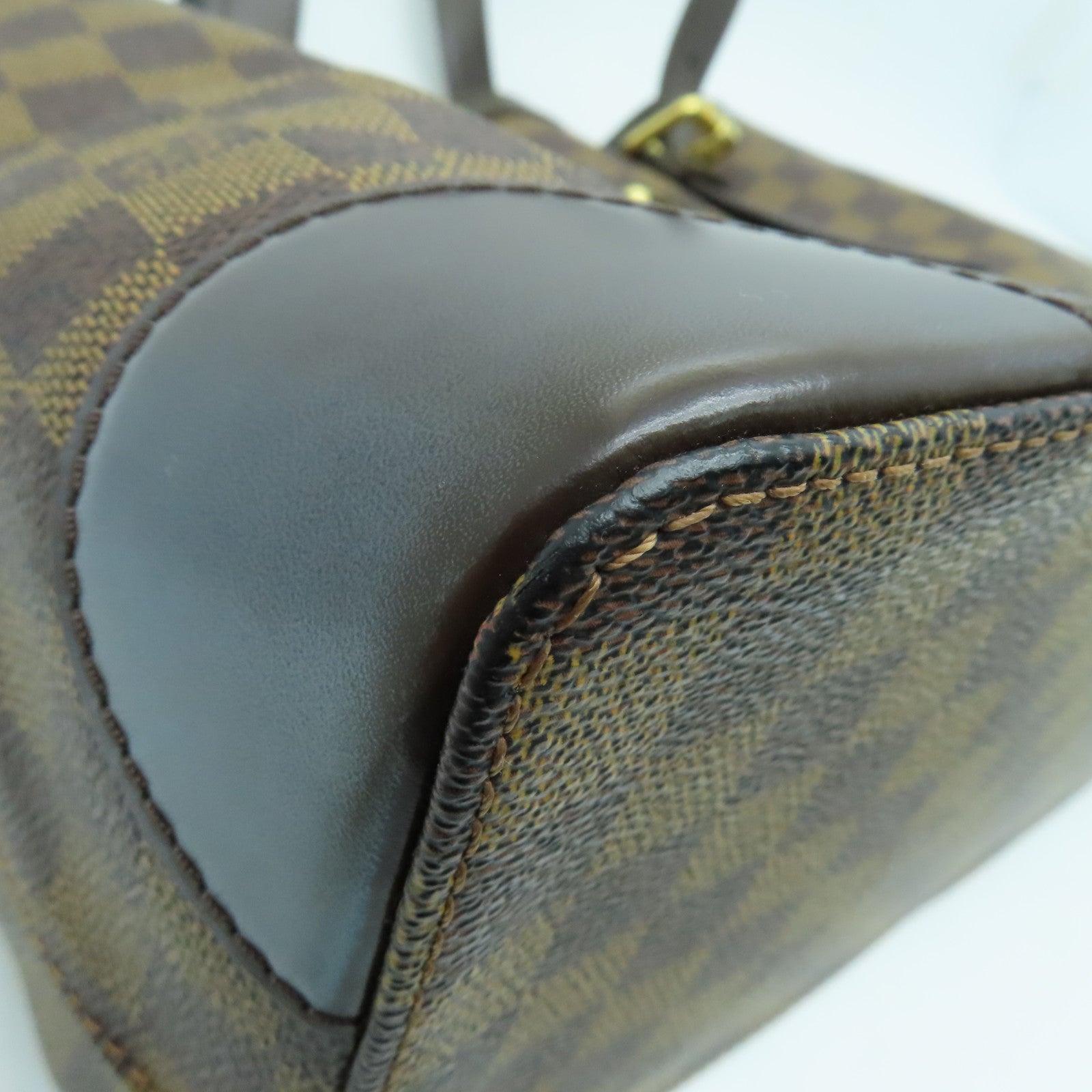 LOUIS VUITTON Damier Hampstead MM gold buckle handle bag brown