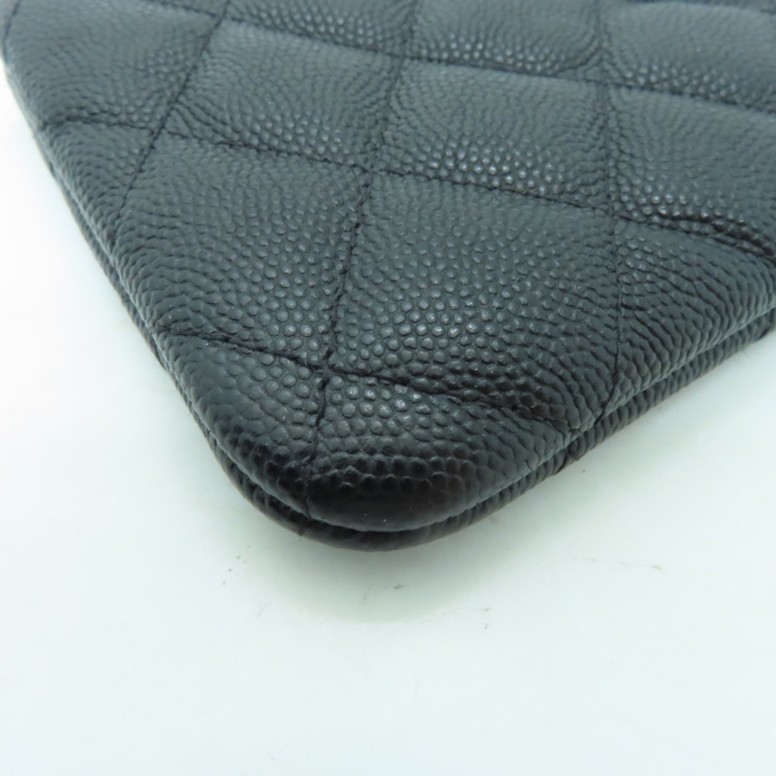 CHANEL 菱格Caviar皮革Clutch Bag金扣手拿包黑色