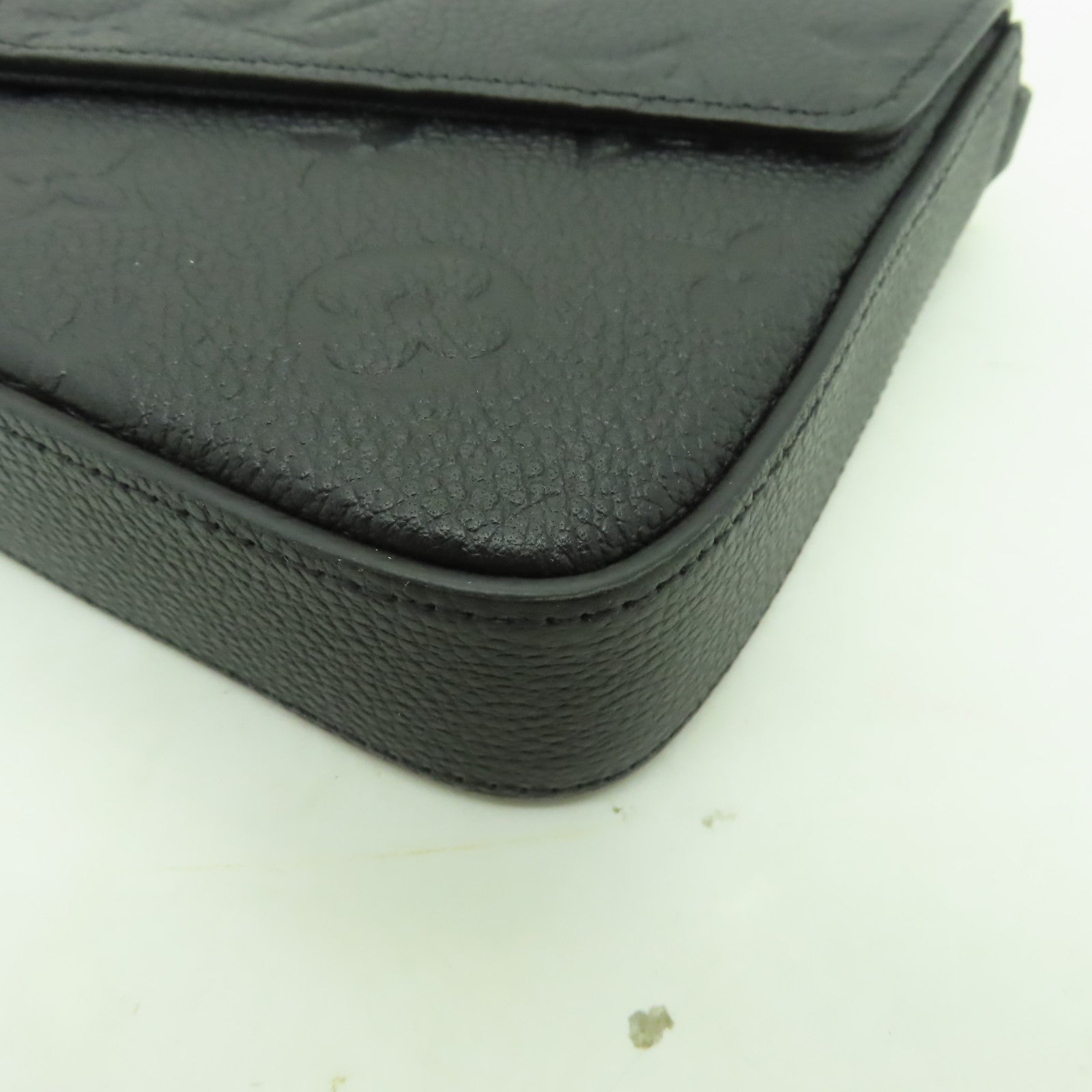 LOUIS VUITTON Monogram Empreinte Felicie Pochette金扣鏈帶肩背袋黑色