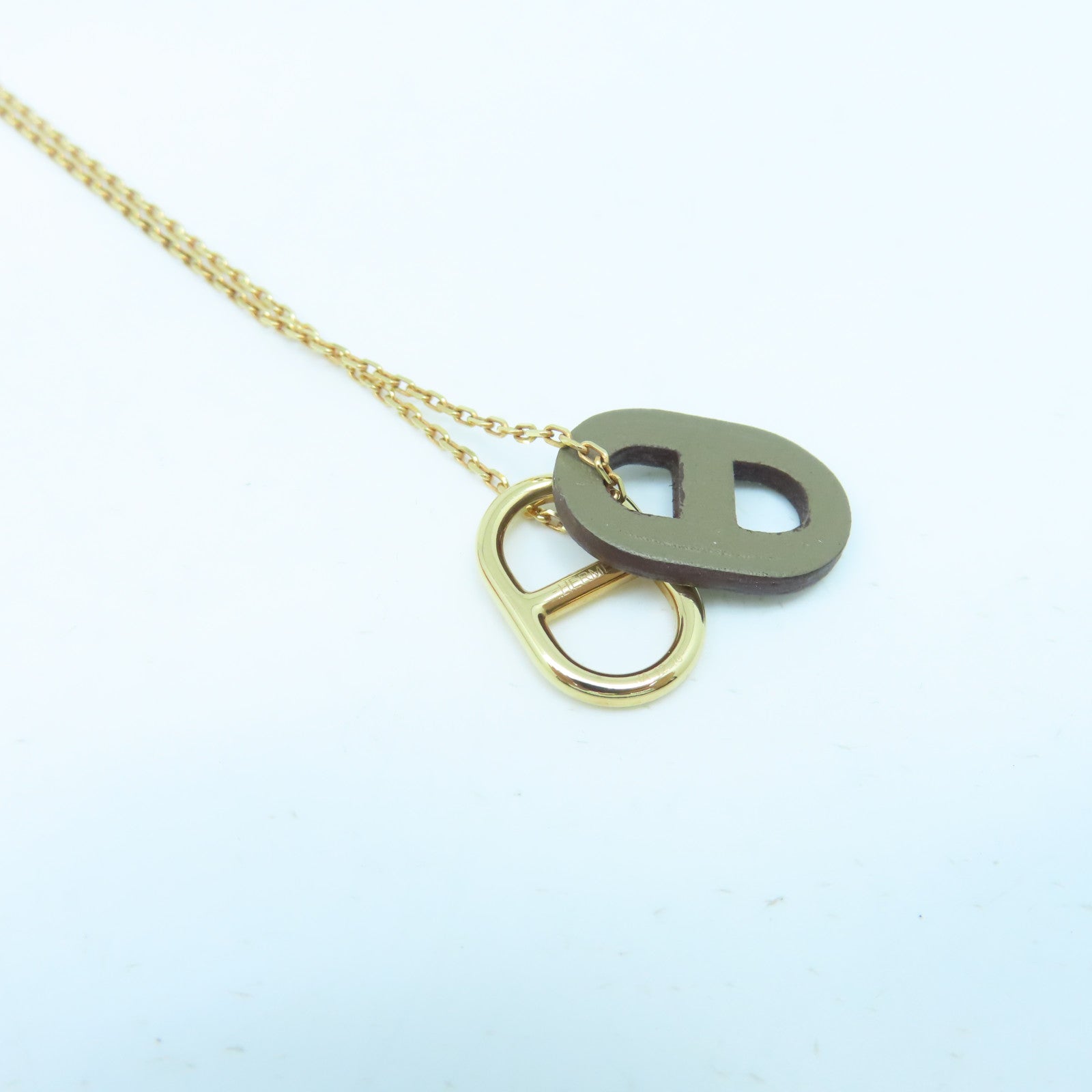 HERMES Metal/Swift Leather O'Maillon Necklace Gold/Brown