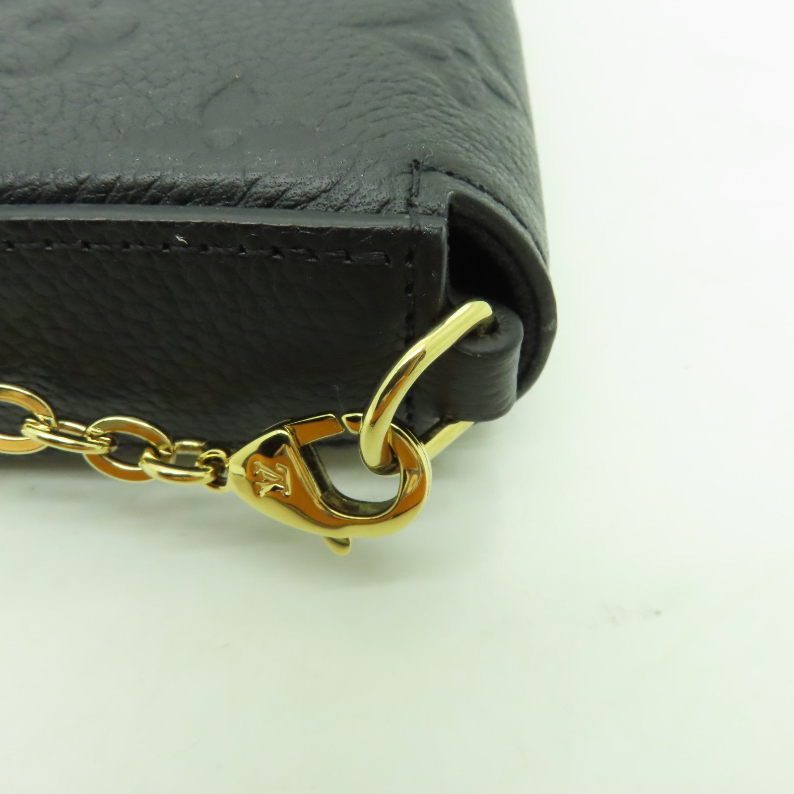 LOUIS VUITTON Monogram Empreinte Felicie Pochette金扣鏈帶肩背袋黑色