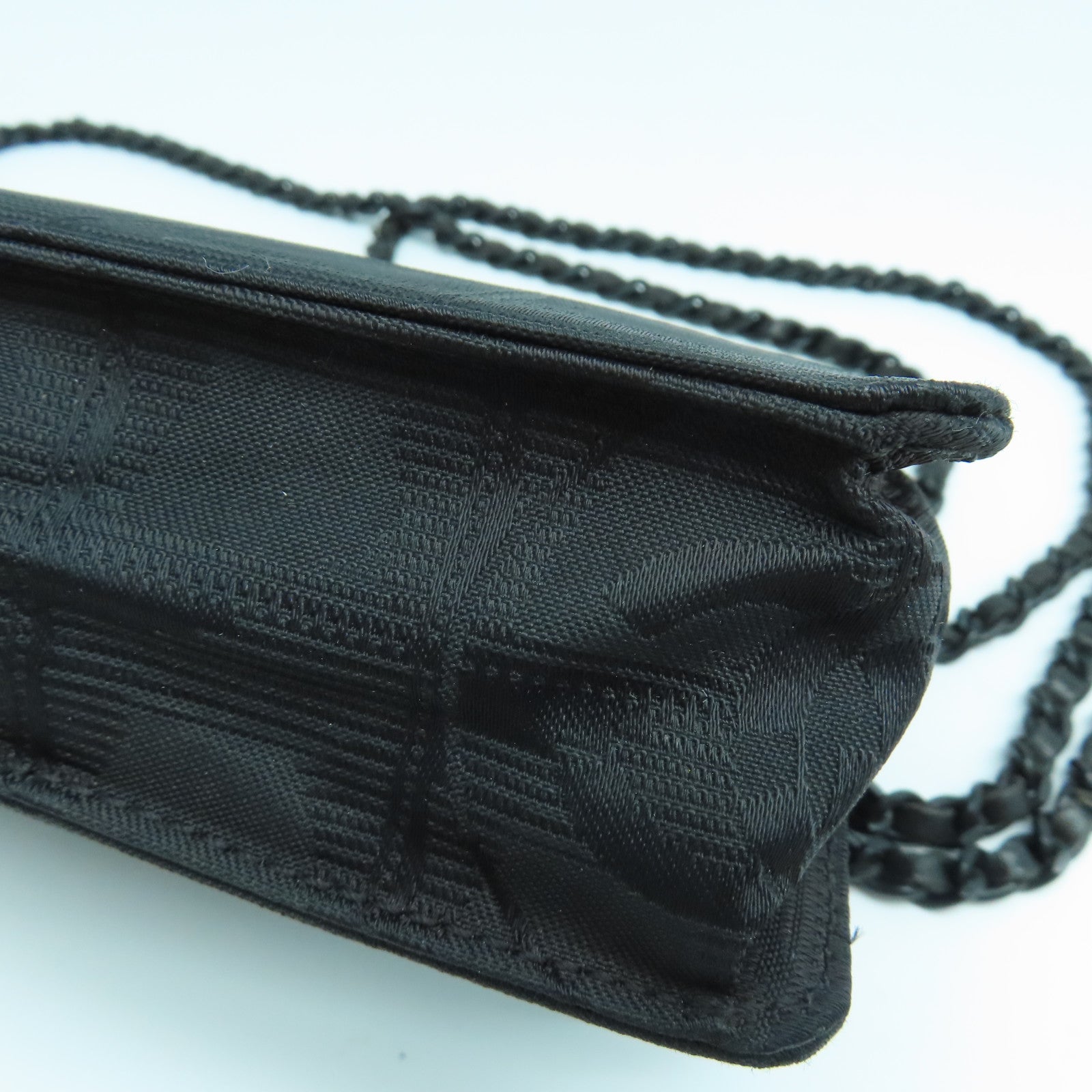 CHANEL 尼龍New Travel Line Woc黑扣鏈帶肩背袋黑色