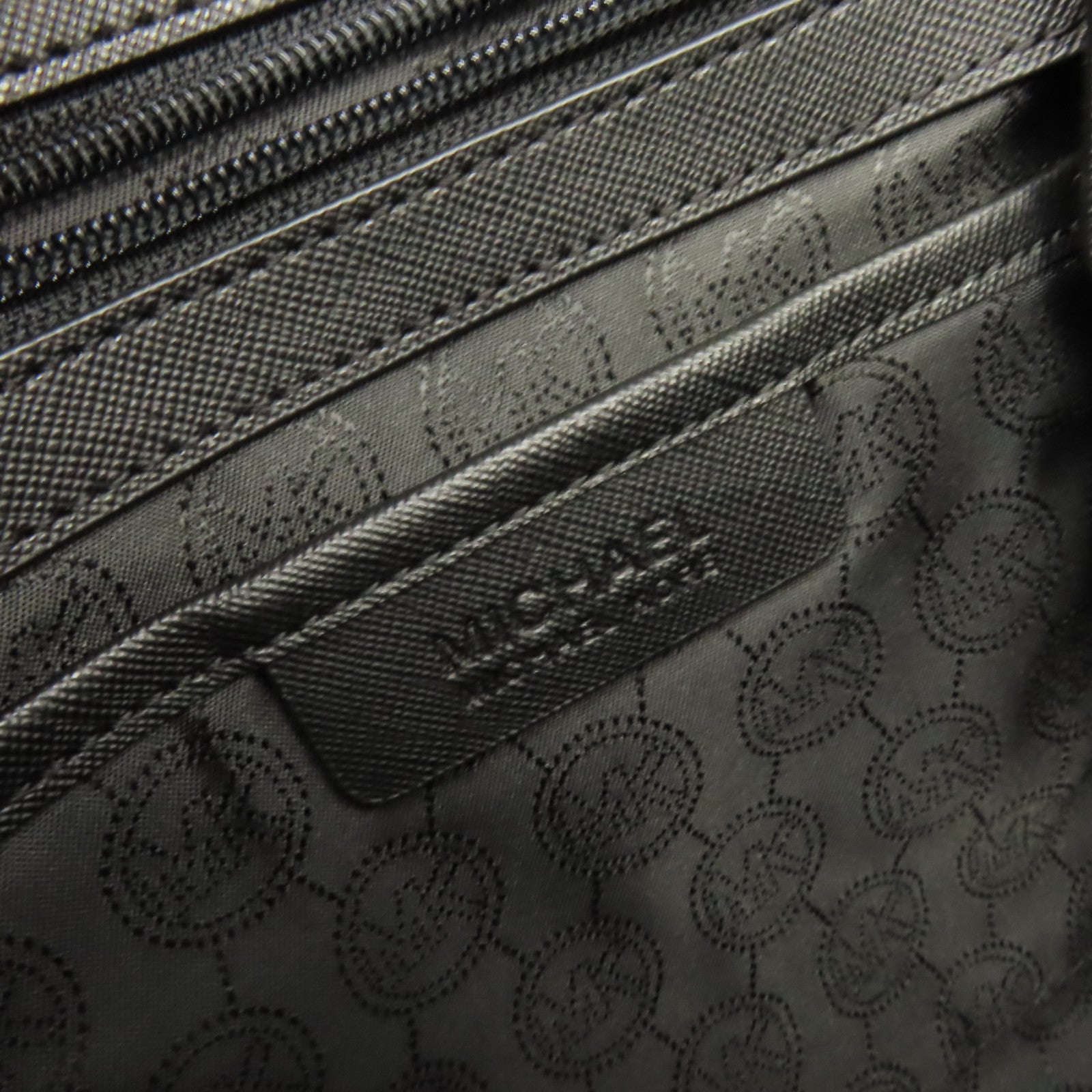 Michael Kors 牛皮皮革Tote Bag金扣肩背袋黑色