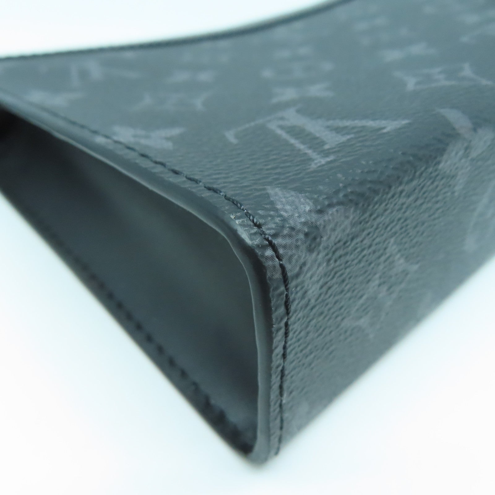 LOUIS VUITTON Monogram Eclipse Gaston銀扣肩背袋灰色