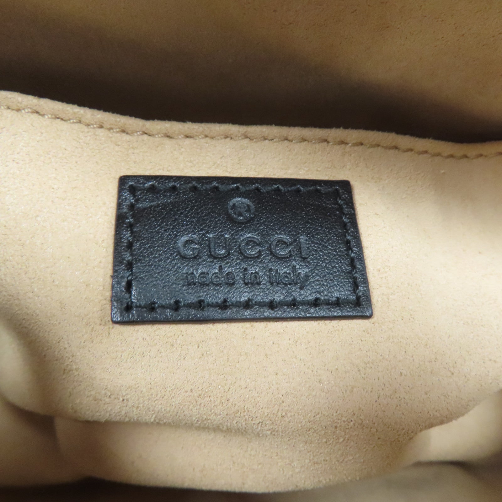 GUCCI 牛皮皮革GG Marmont金扣肩背袋黑色