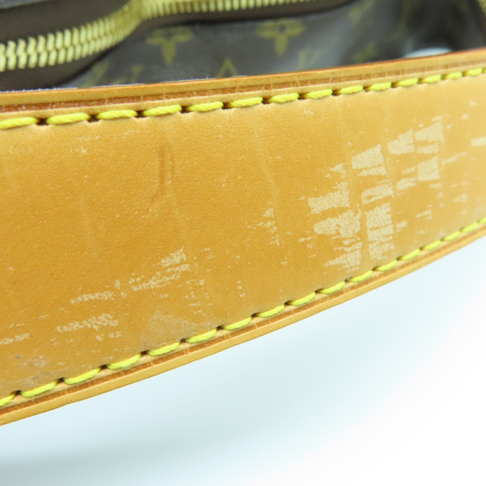 LOUIS VUITTON Monogram Sully MM Gold Buckle Shoulder Bag Brown