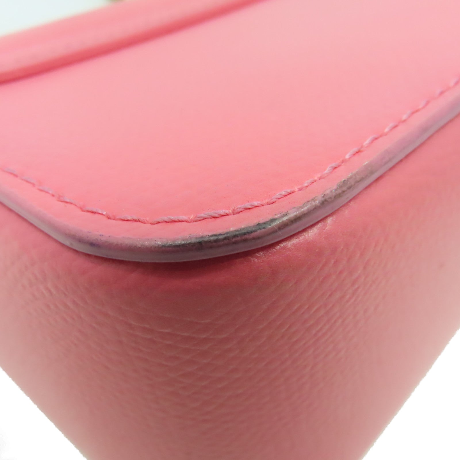 Furla 牛皮皮革Hello Kitty Goes Hiking Shoulder Bag金扣鏈帶肩背袋粉紅色