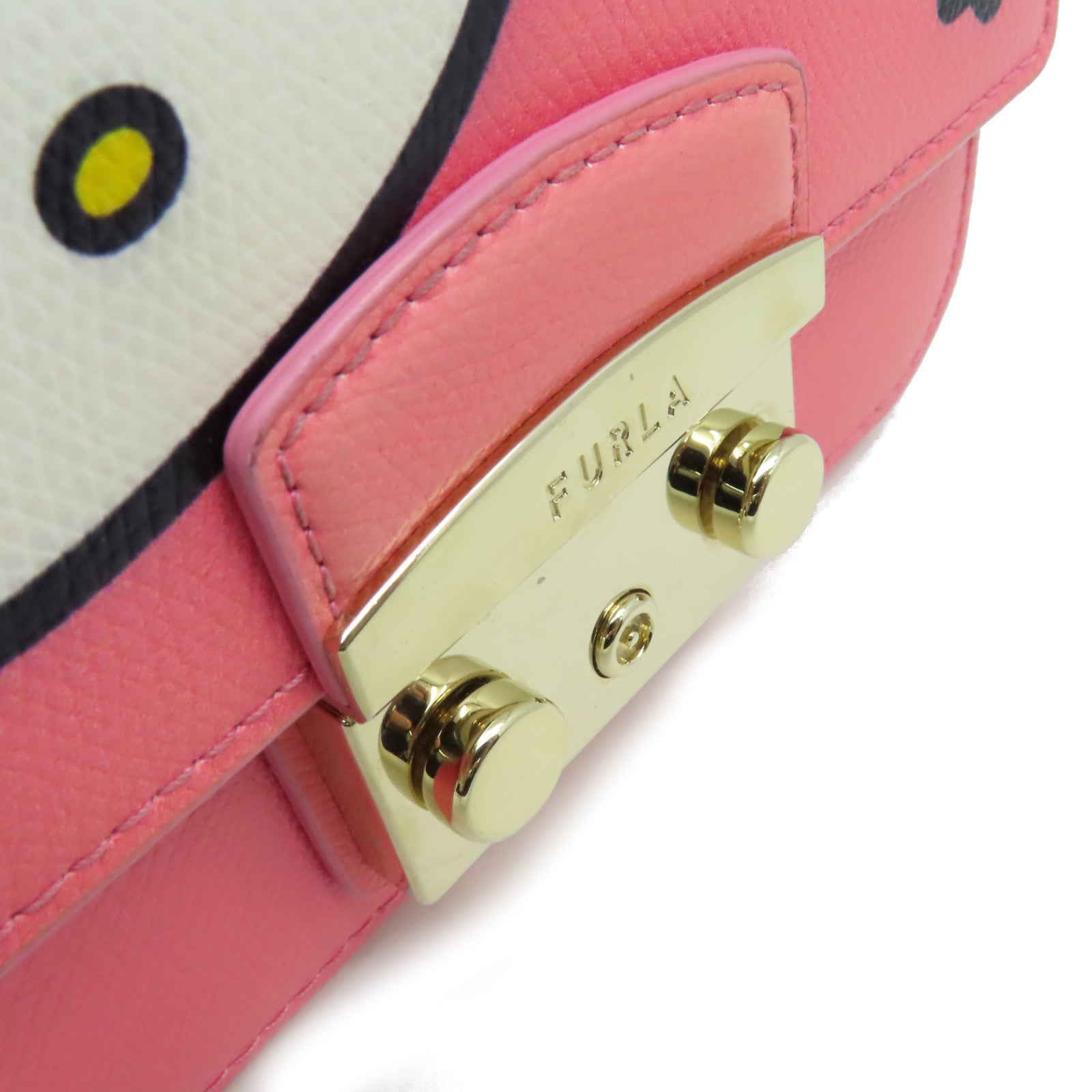 Furla 牛皮皮革Hello Kitty Goes Hiking Shoulder Bag金扣鏈帶肩背袋粉紅色