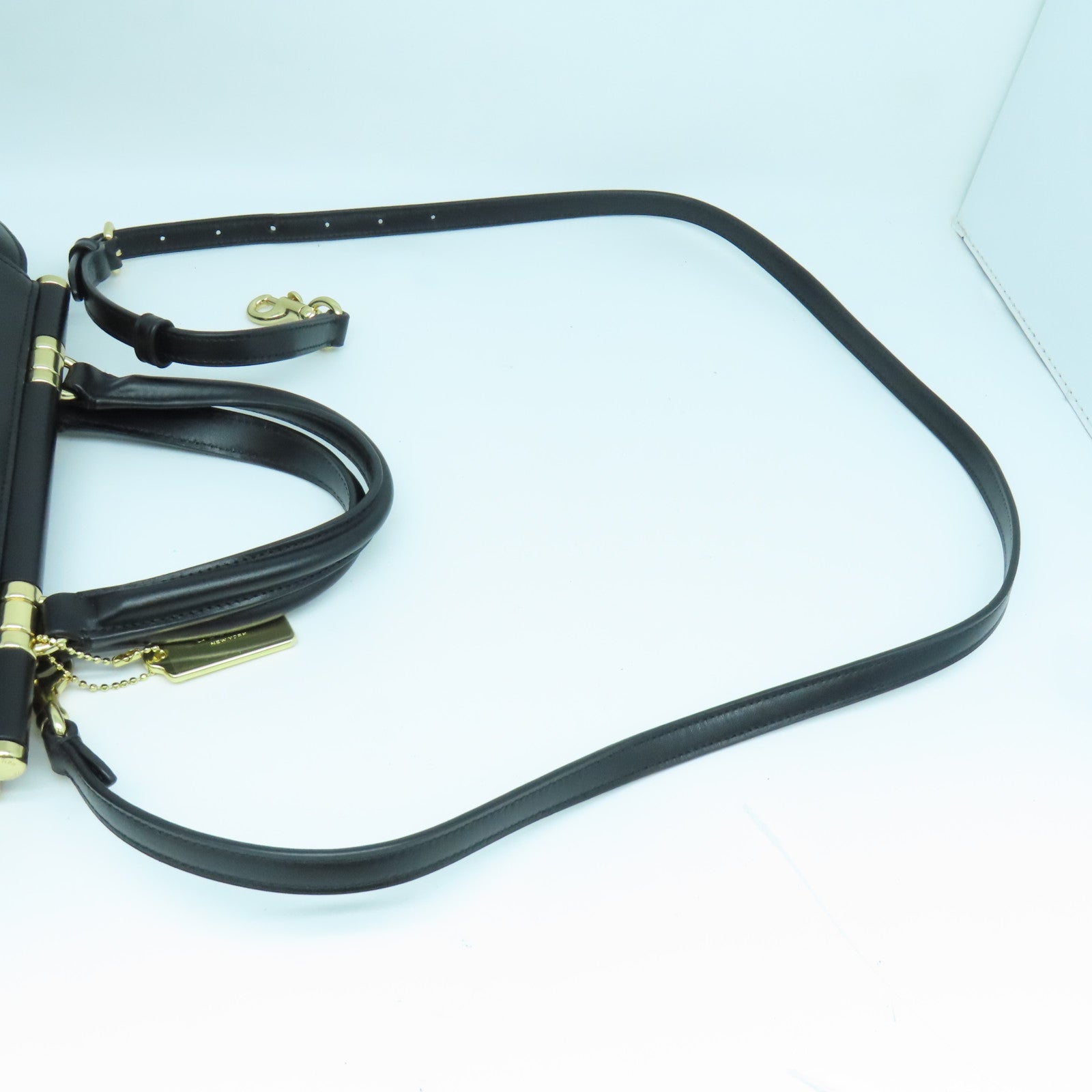 COACH 牛皮皮革2 Way Shoulder金扣手挽肩背兩用袋黑色