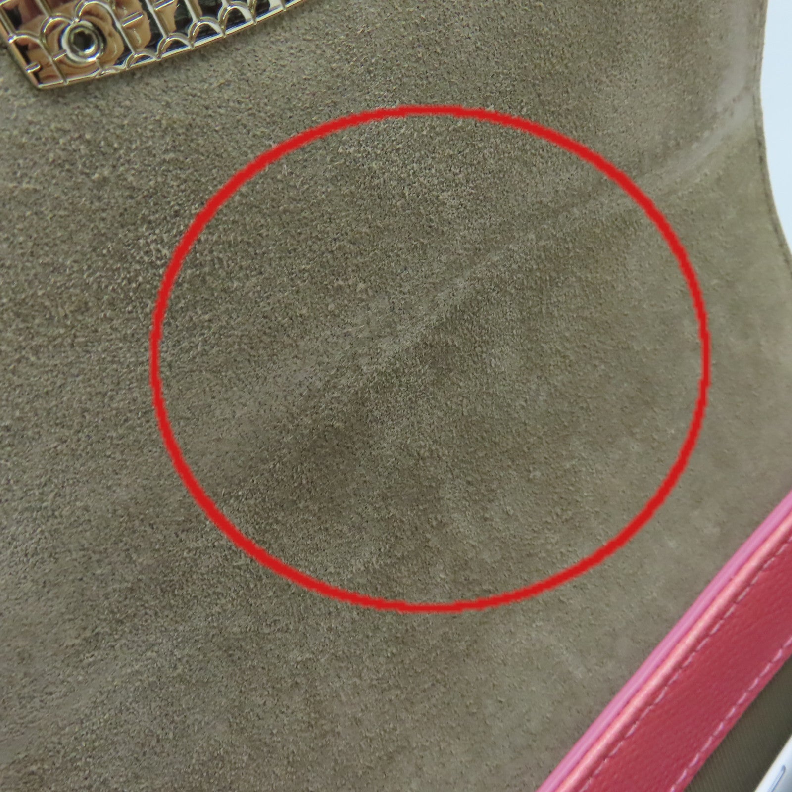 Furla 牛皮皮革Hello Kitty Goes Hiking Shoulder Bag金扣鏈帶肩背袋粉紅色