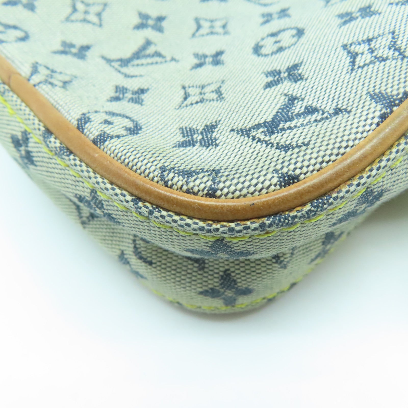 LOUIS VUITTON Monogram Mini Juliet PM金扣肩背袋淺藍色/棕色