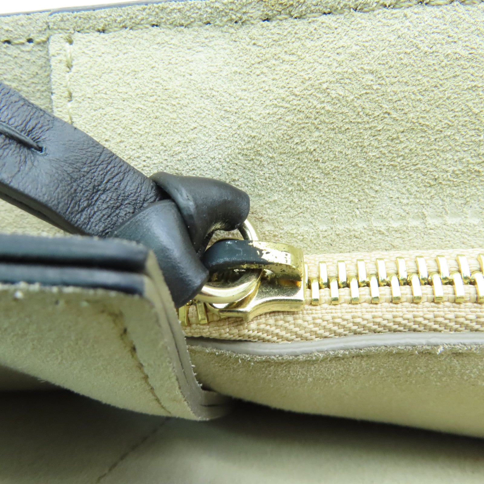 Chloe Leather/Suede Leather Shoulder Bag Gold Buckle Black