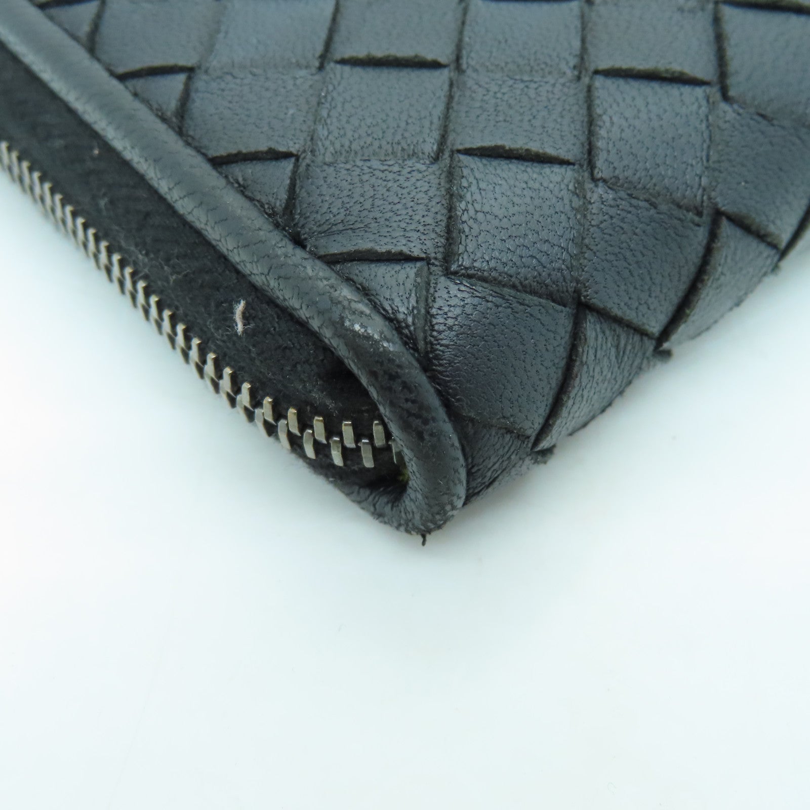 BOTTEGA VENETA Textured Leather Long Wallet Silver Buckle Long Wallet Black