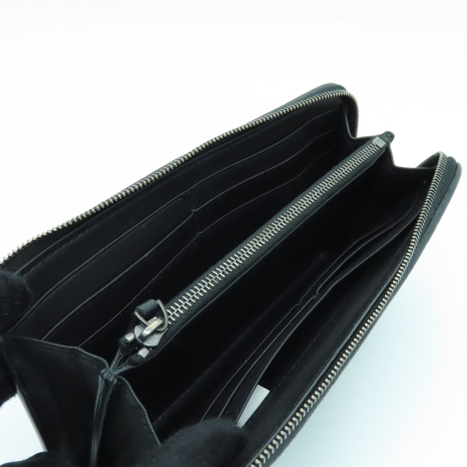 BOTTEGA VENETA Textured Leather Long Wallet Silver Buckle Long Wallet Black
