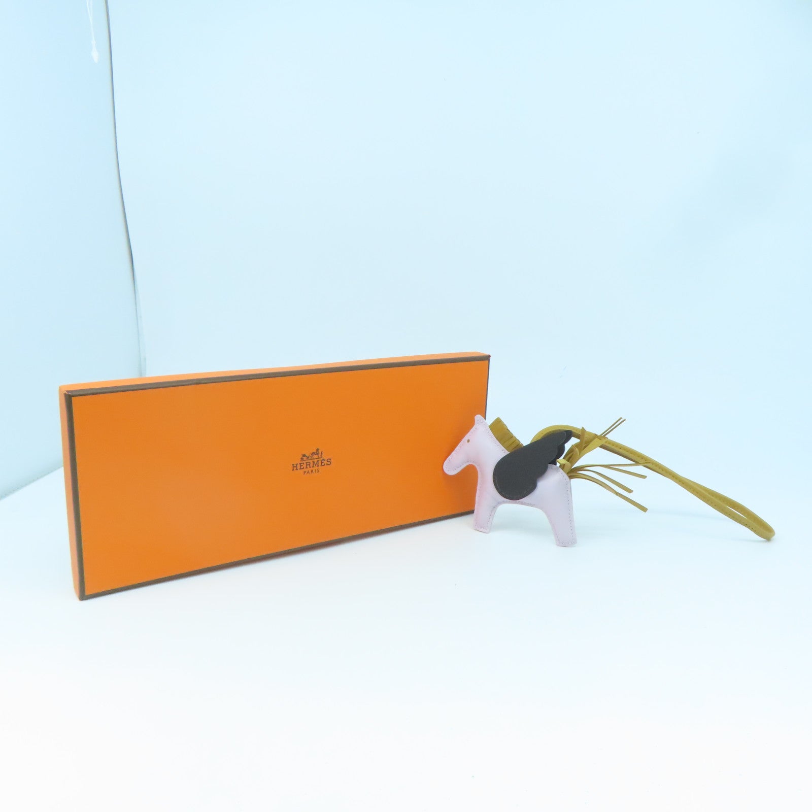 HERMES Swift皮革Rodeo挂饰紫色/黑色/芝麻色