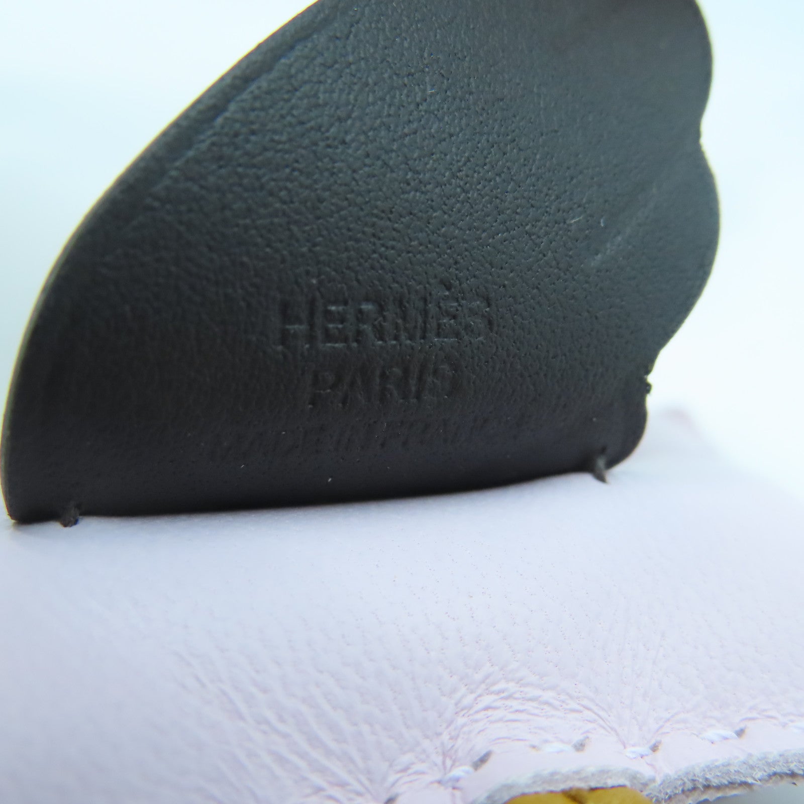 HERMES Swift皮革Rodeo挂饰紫色/黑色/芝麻色
