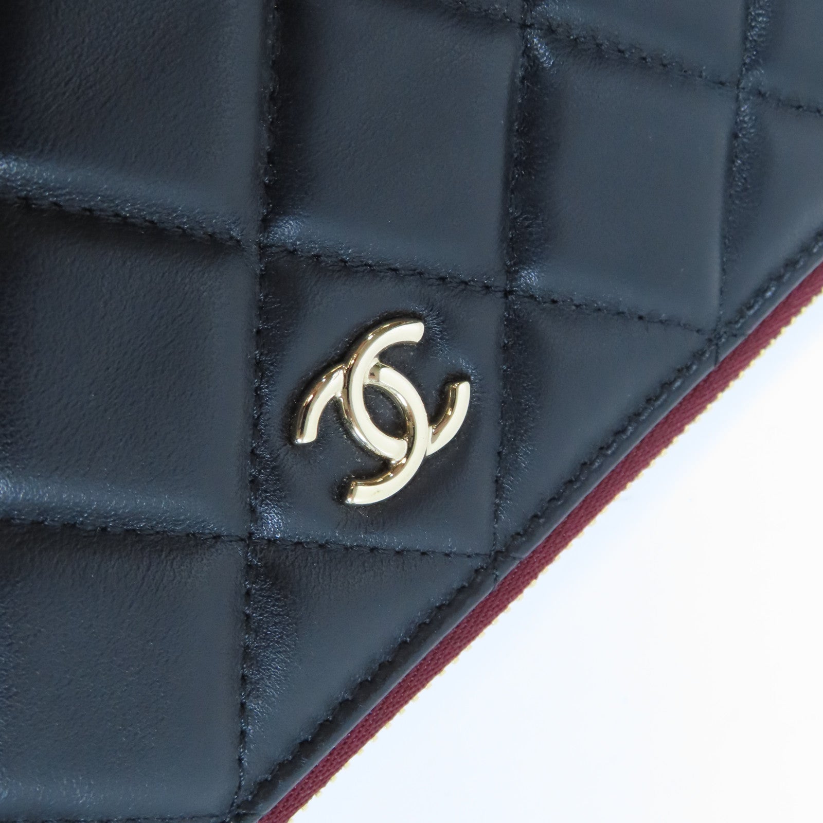 CHANEL 菱格羊皮皮革Clutch Bag金扣手拿包黑色