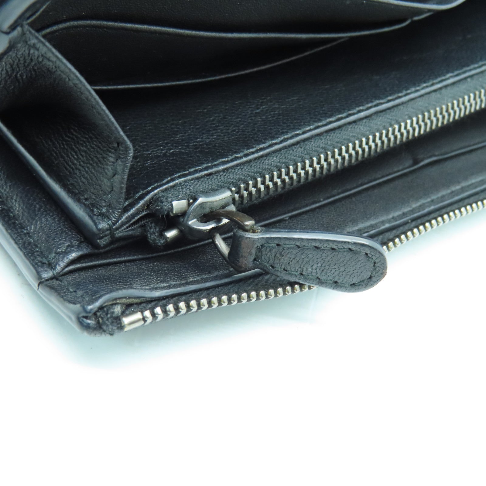BOTTEGA VENETA Textured Leather Long Wallet Silver Buckle Long Wallet Black