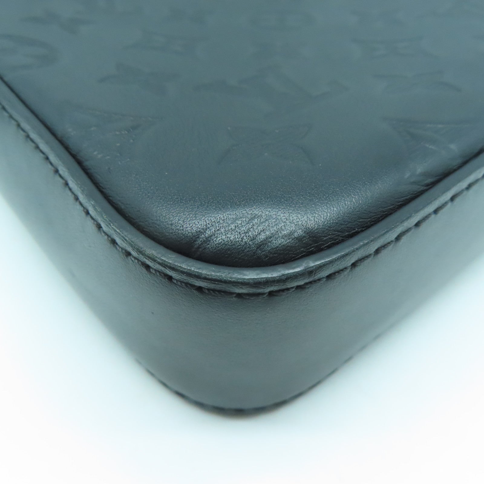 LOUIS VUITTON Monogram Shadow Duo Messenger黑扣肩背袋黑色