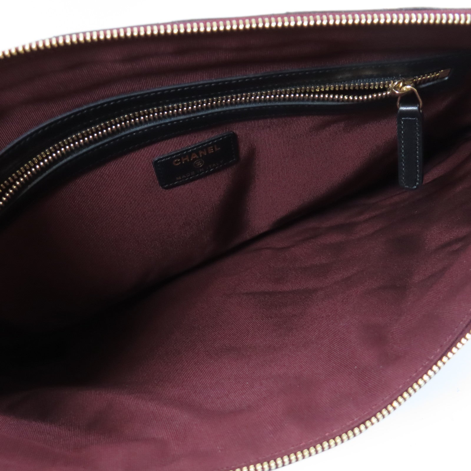 CHANEL 菱格羊皮皮革Clutch Bag金扣手拿包黑色