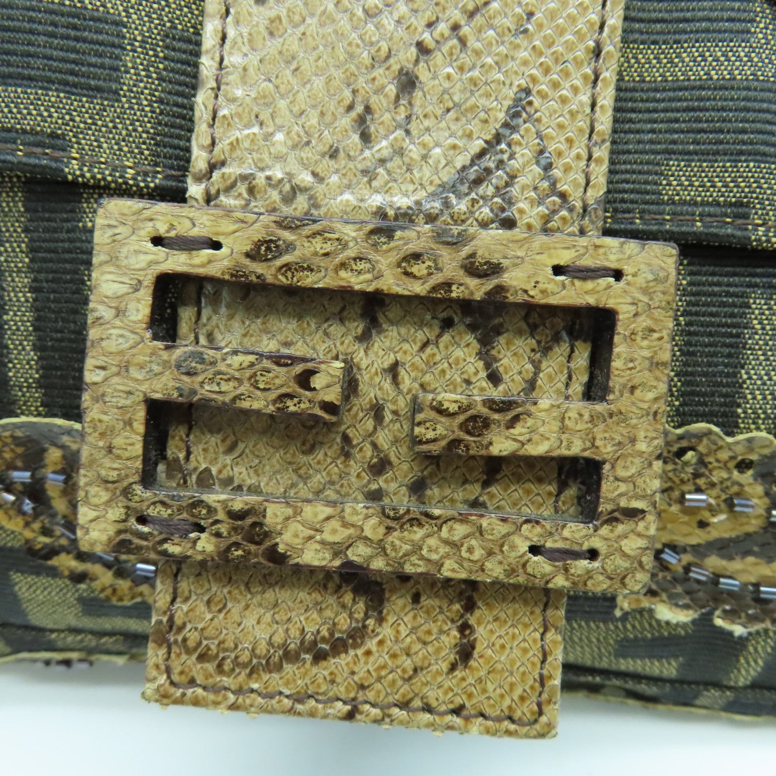 FENDI 帆布Baguette金扣/銀扣肩背袋啡色