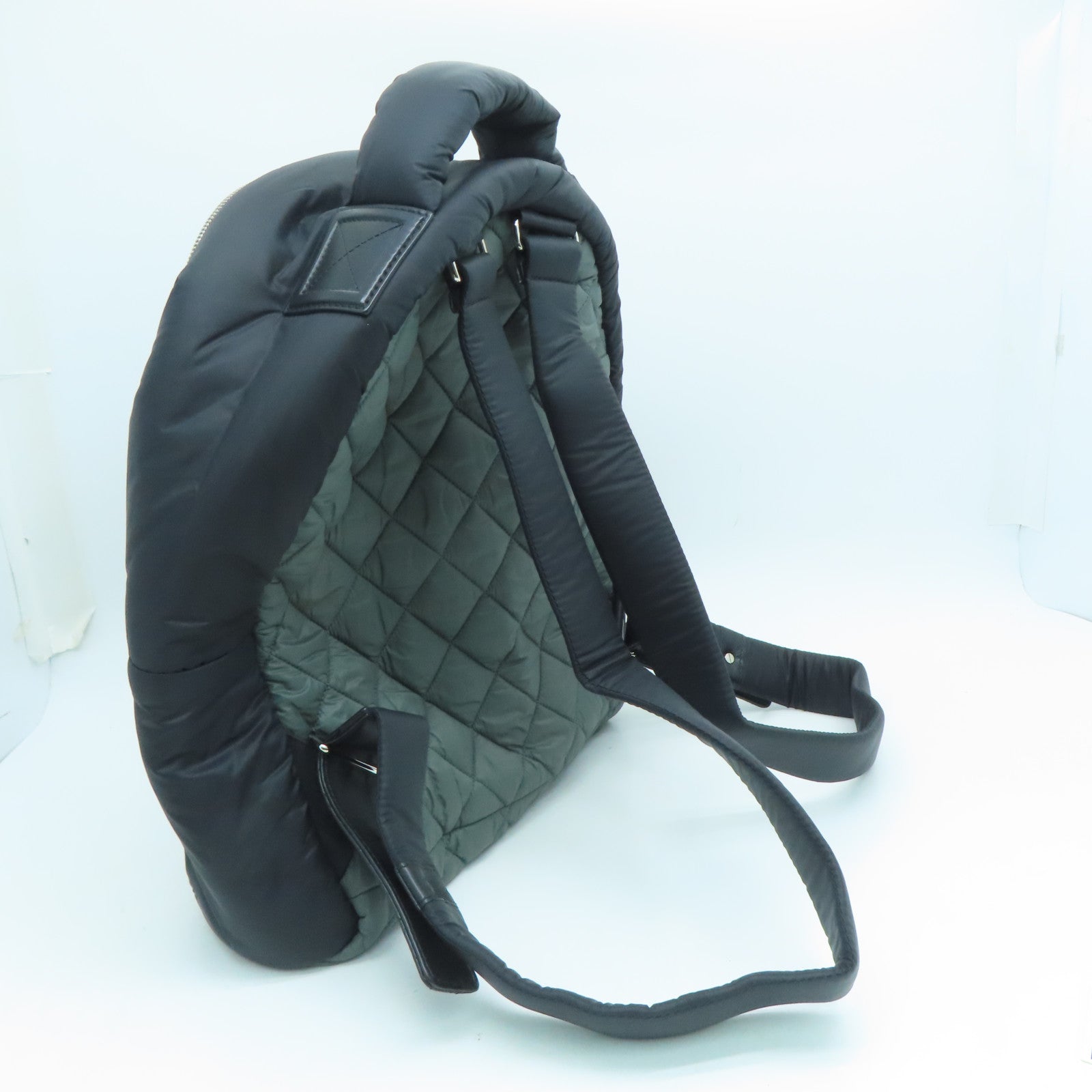 CHANEL 菱格尼龍Backpack銀扣背包黑色綠色