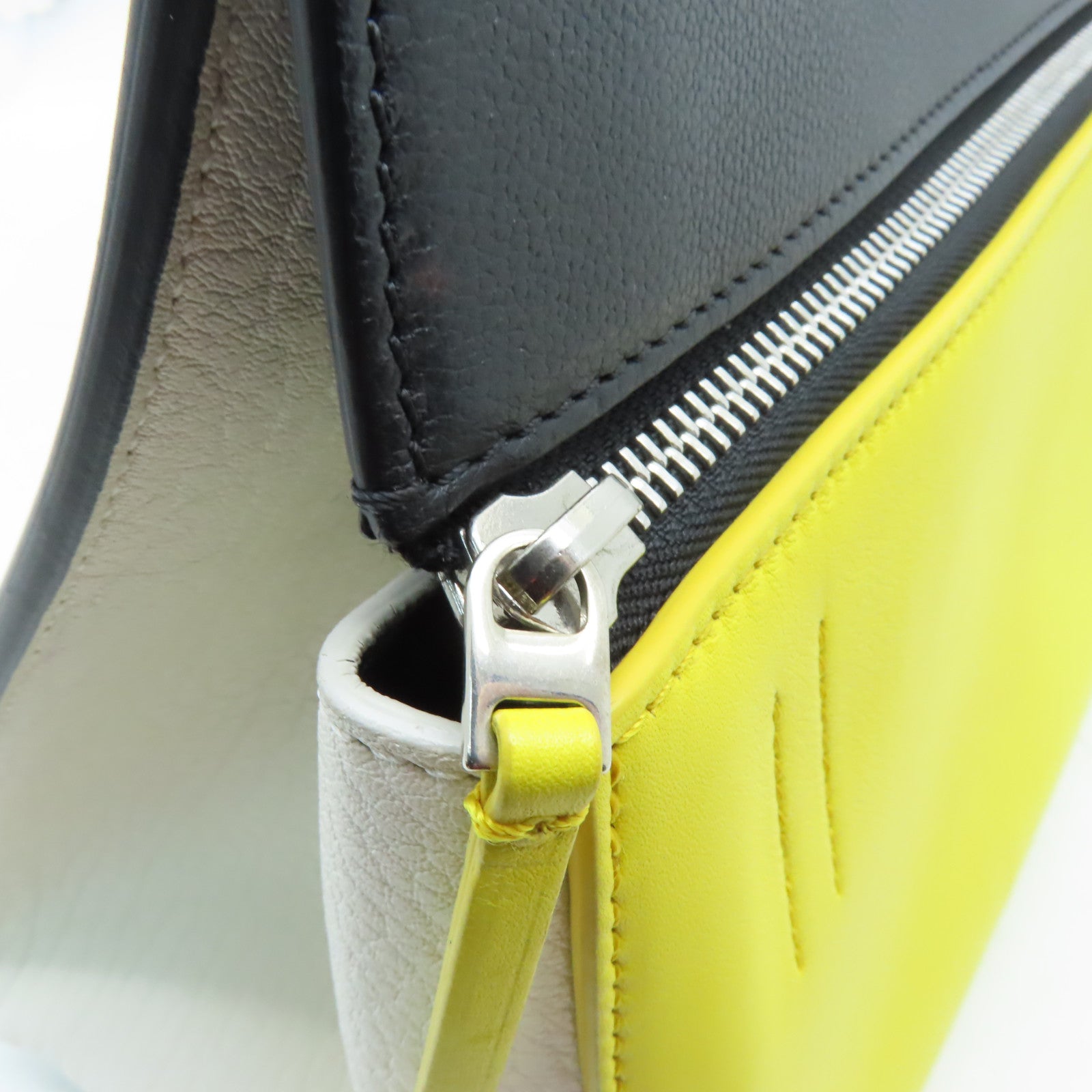 CELINE 牛皮皮革Edge Handbag銀扣手挽袋黃色/黑色/白色