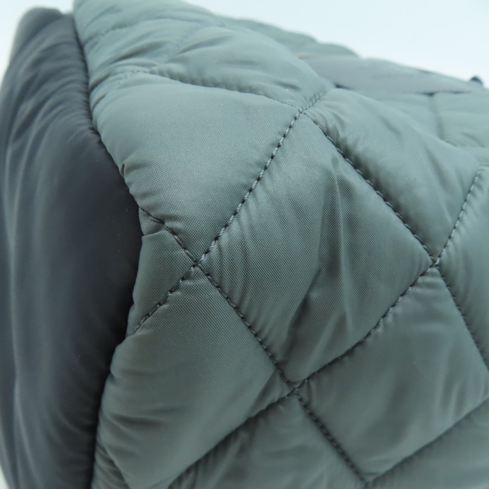CHANEL 菱格尼龍Backpack銀扣背包黑色綠色
