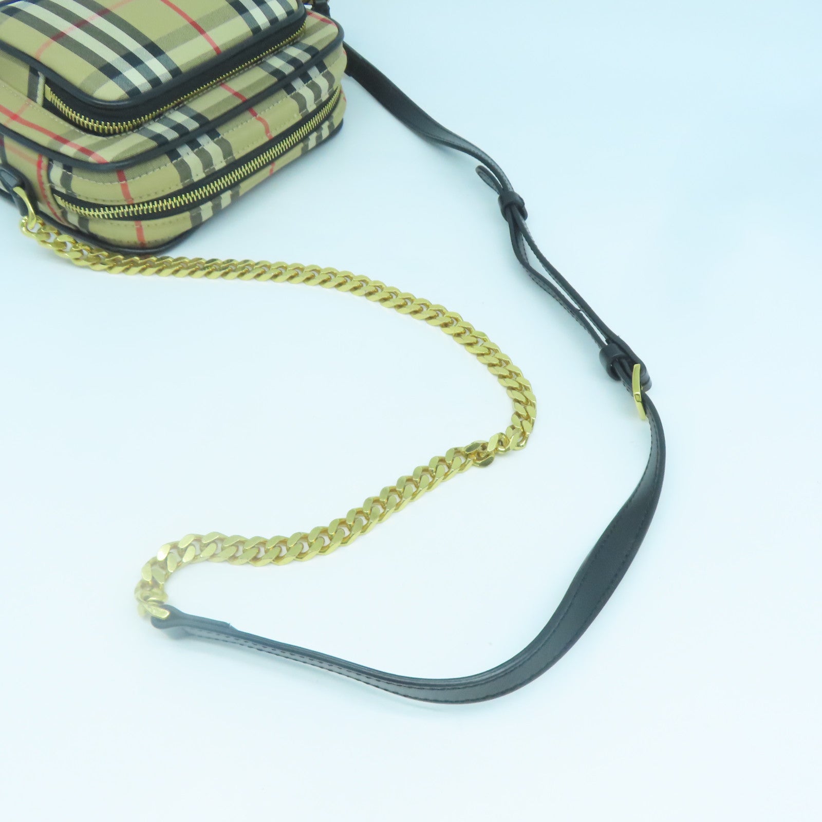 BURBERRY 帆布Chain Shoulder金扣鏈帶肩背袋啡色