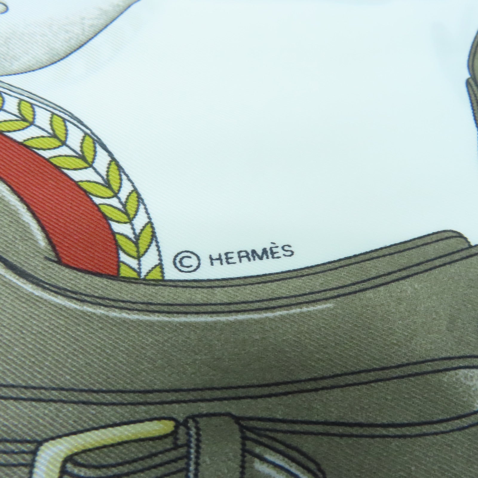 HERMES 丝质Scarf丝巾啡色/白色/米色