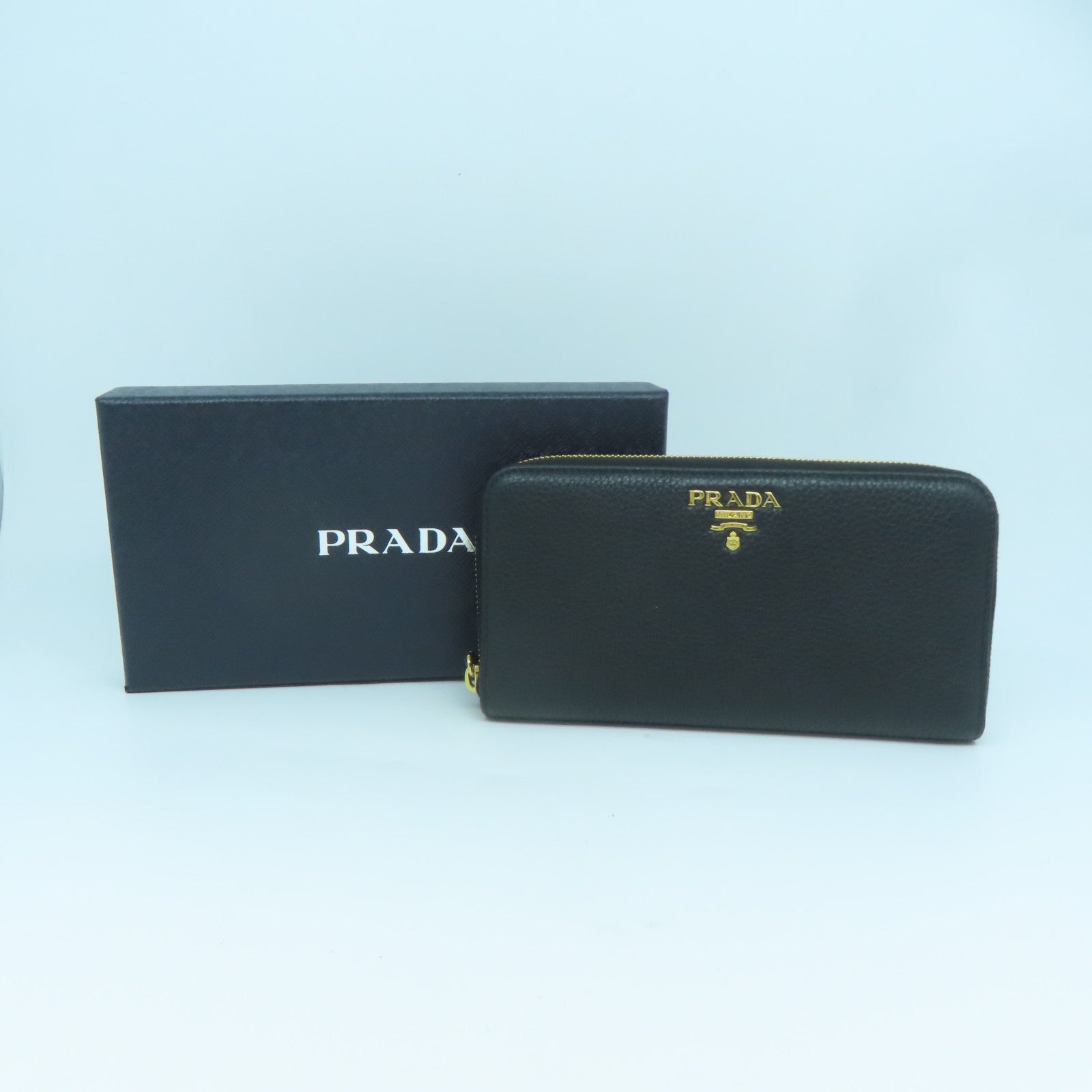 PRADA 牛皮皮革Long wallet金扣長錢包黑色