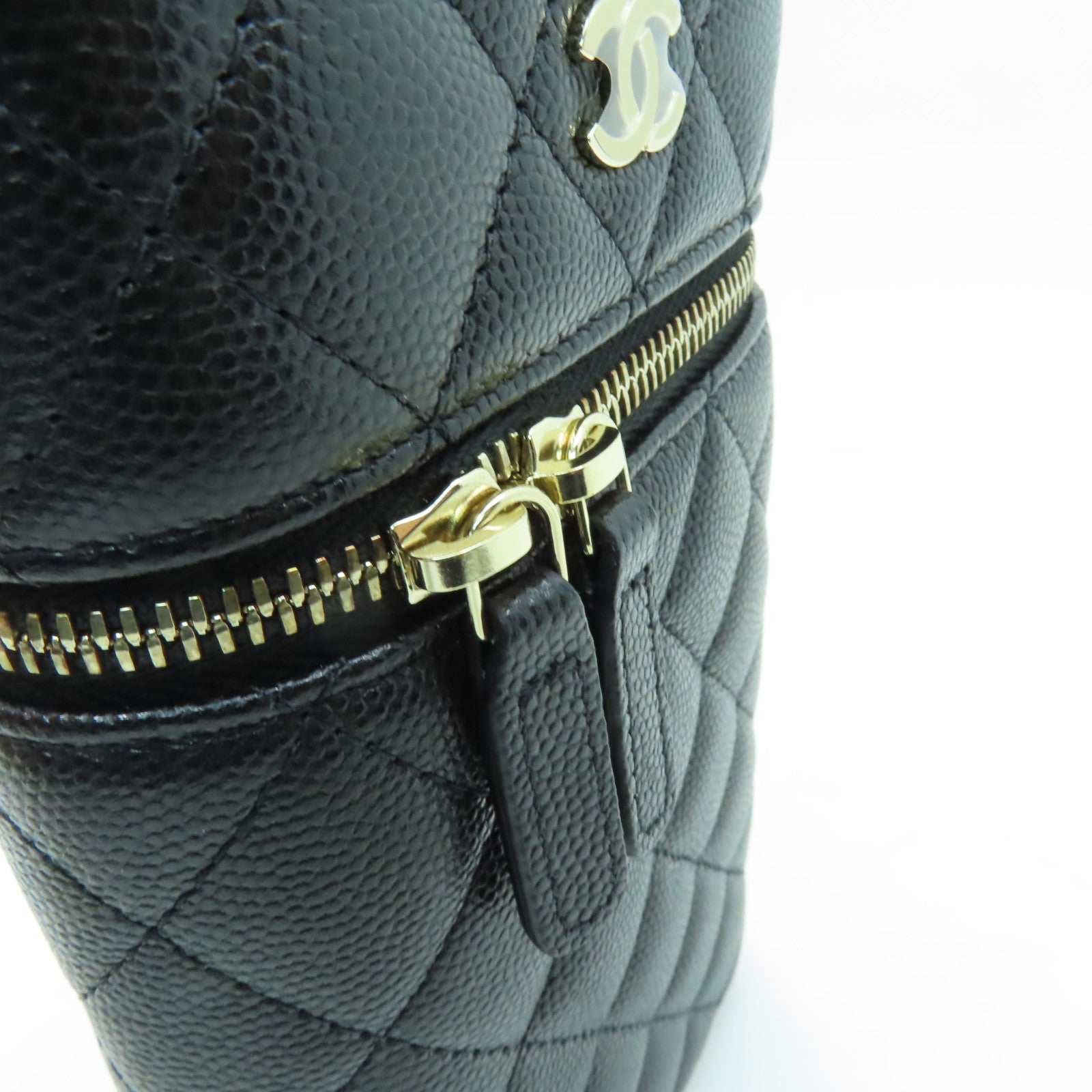 CHANEL 菱格Caviar皮革Chain Shoulder Bag金扣鏈帶肩背袋黒色