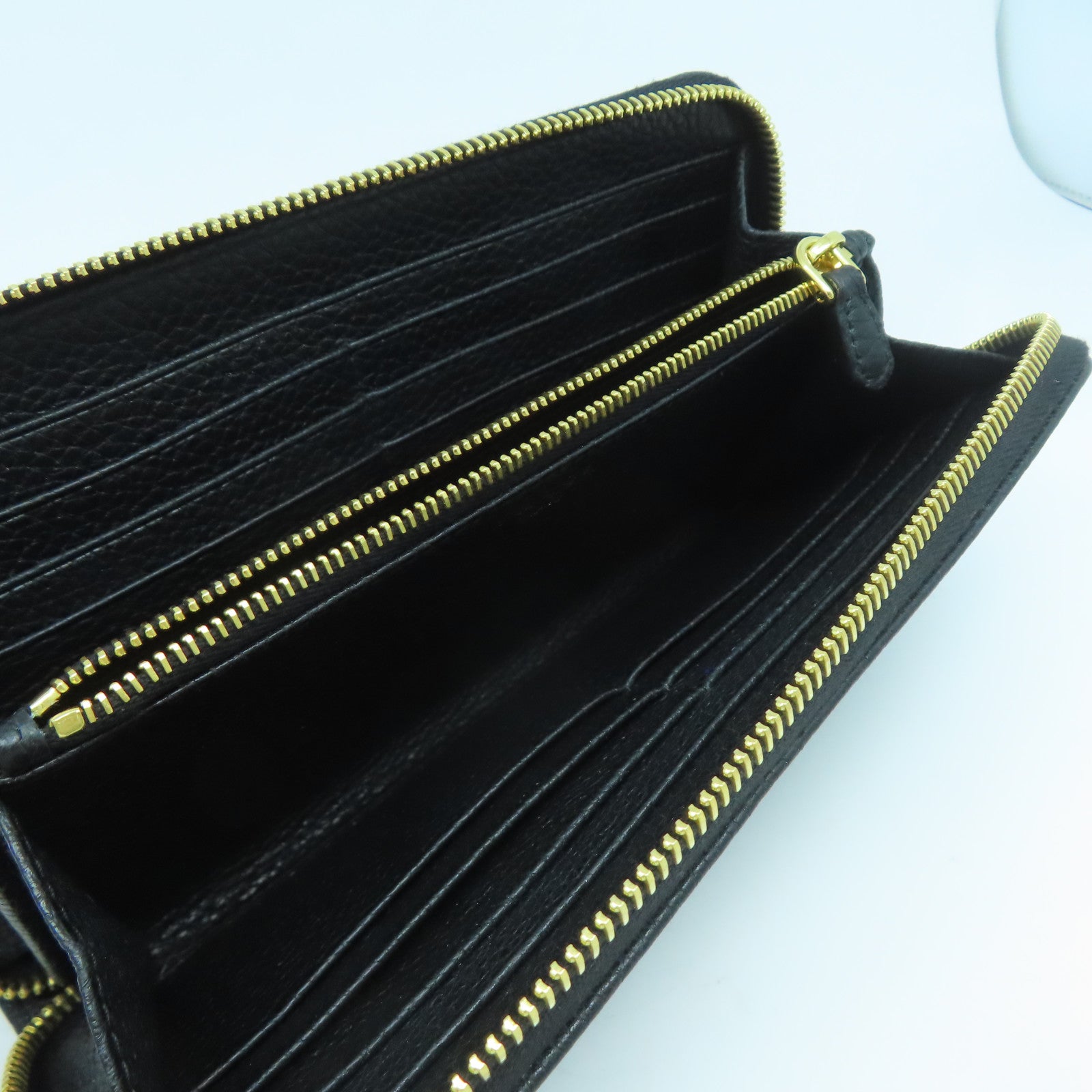 PRADA 牛皮皮革Long wallet金扣長錢包黑色