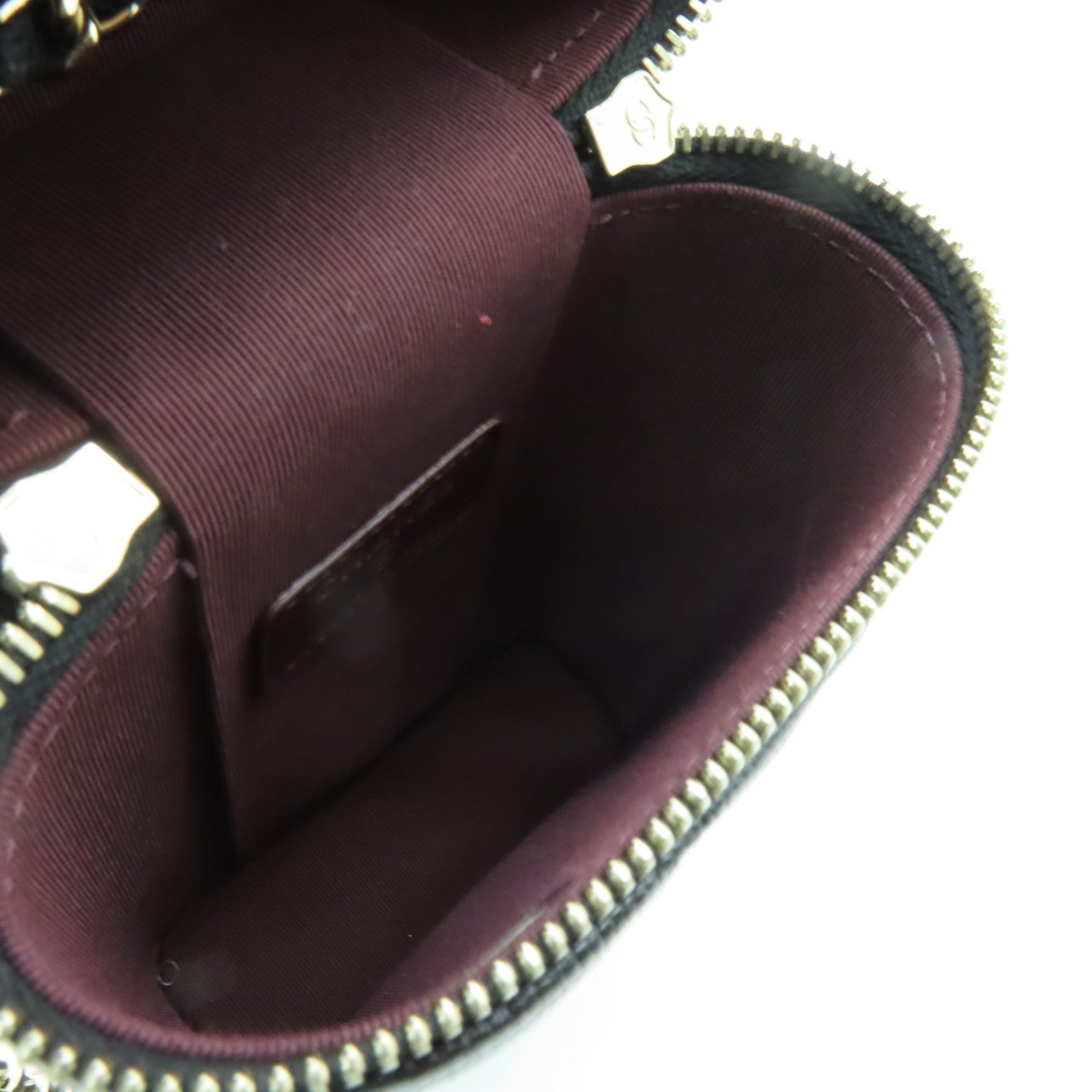 CHANEL 菱格Caviar皮革Chain Shoulder Bag金扣鏈帶肩背袋黒色