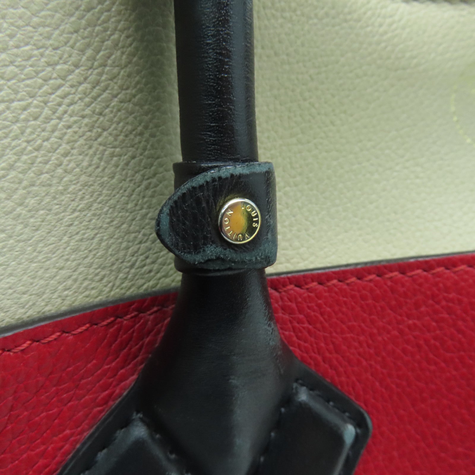 LOUIS VUITTON Monogram On My Side MM金扣肩背袋紅色/米色