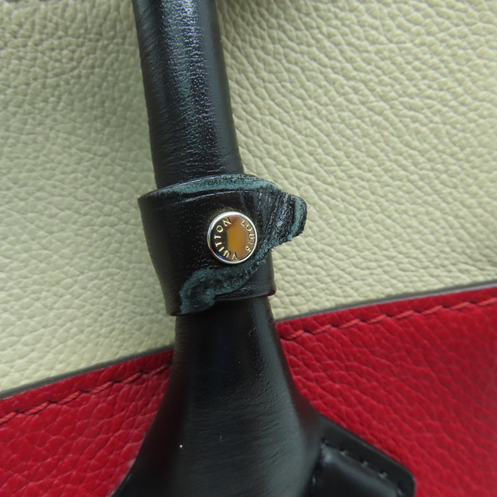 LOUIS VUITTON Monogram On My Side MM金扣肩背袋紅色/米色