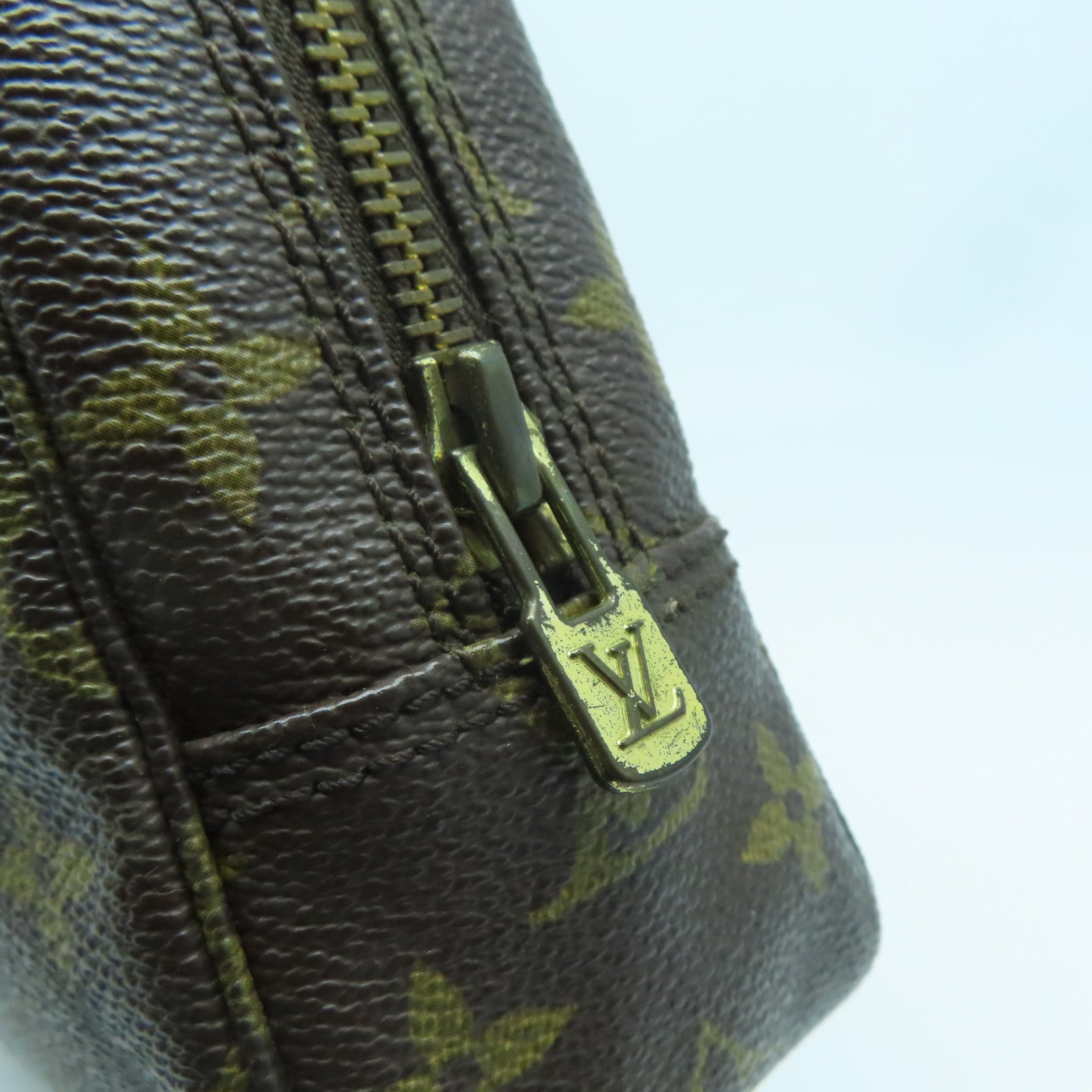 LOUIS VUITTON 【激減優惠】Monogram Trousse Toilette 28金扣手拿包啡色