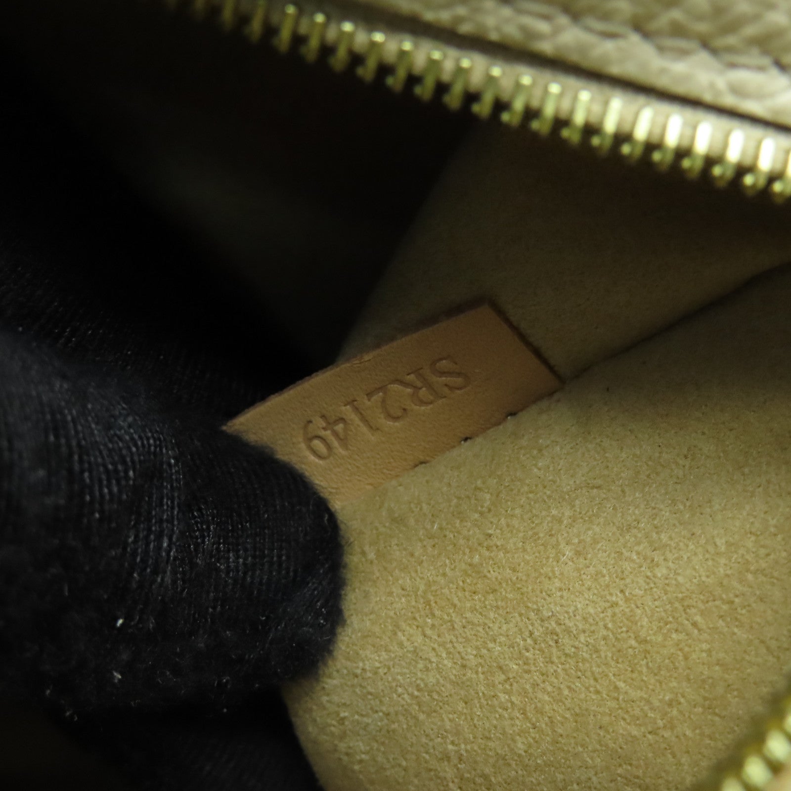 LOUIS VUITTON Monogram On My Side MM金扣肩背袋紅色/米色