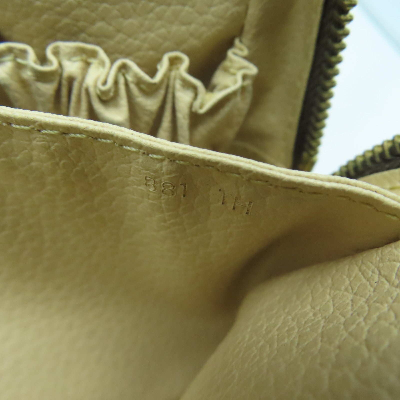 LOUIS VUITTON 【激減優惠】Monogram Trousse Toilette 28金扣手拿包啡色