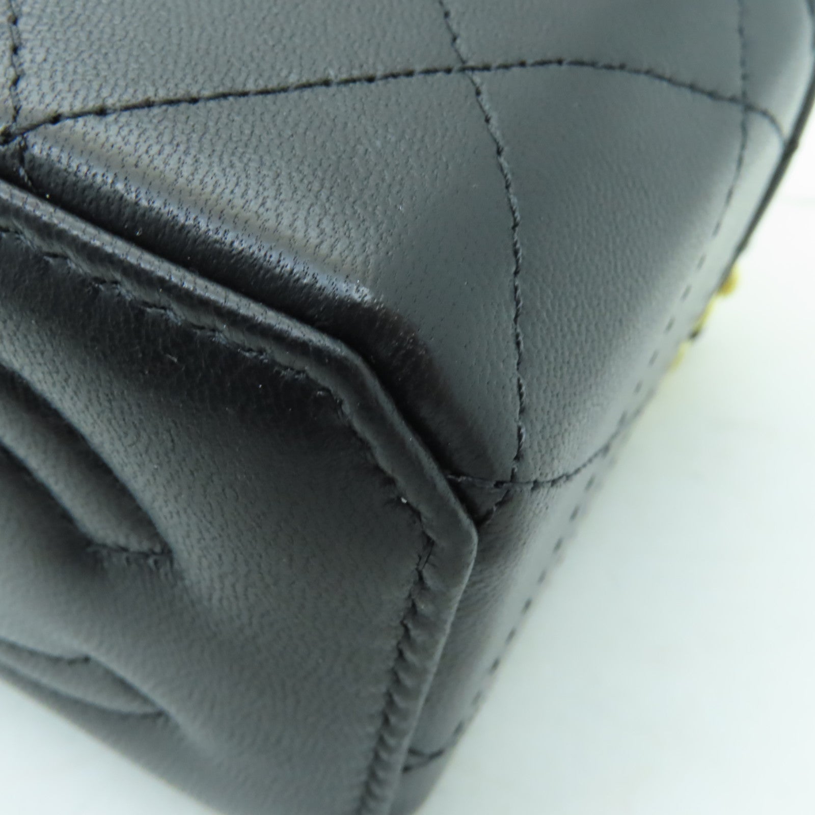 CHANEL 菱格牛皮皮革Chain Shoulder Bag金扣鏈帶肩背袋黒色